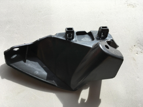 Крепление переднего бампера левое Tesla Model S 2012-2020 (109549600a)