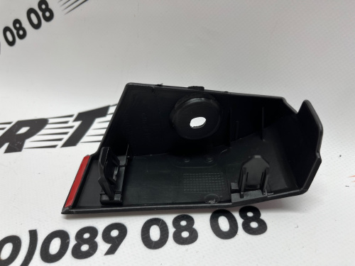 Накладка переднього крила права Toyota Highlander 2014-2019 (756010E060B0), аналог