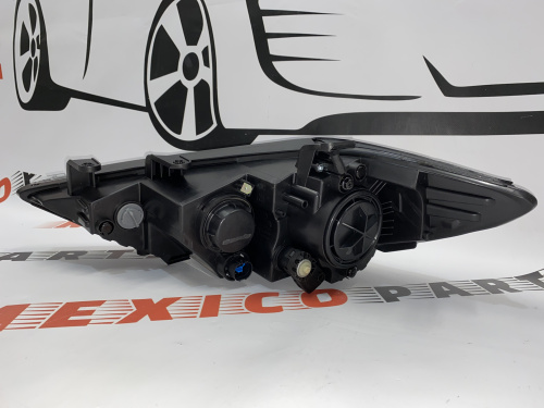 Фара галоген правая Hyundai Elantra 2016-2018 (92102-F3000), аналог