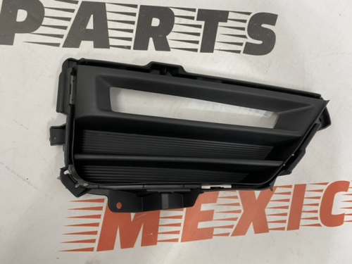 Рамка протитуманної фари права під LED Honda CR-V 2019-2021 (71106-TLA-A70), аналог