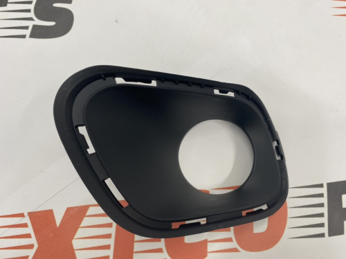 Рамка протитуманної фари ліва Jeep Cherokee KL 2014-2018 (68203221AA), аналог
