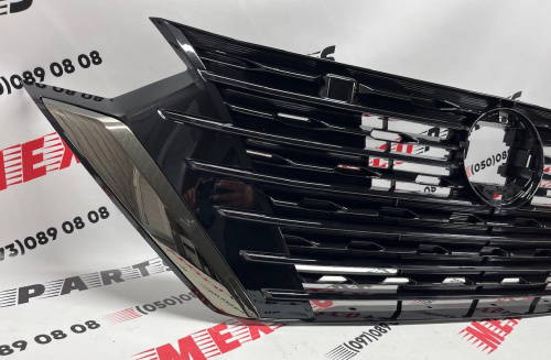 Решітка радіатора SR Nissan Sentra 2024+(62310-6LY2A), аналог