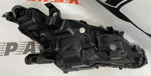 Фара ліва галоген - LED Toyota Camry 2018-2020 (81150-06C40), аналог
