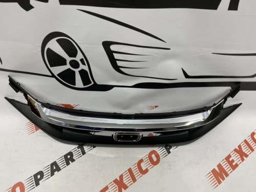 Решітка радіатора Honda Civic 2016-2020 (71121-TBA-A01), аналог