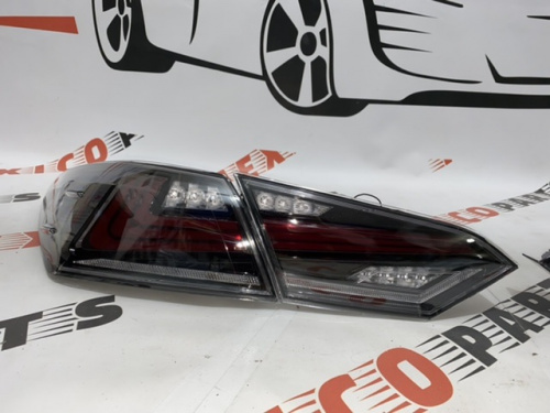 Комплект задніх ліхтарів тюнинг Toyota Camry 2018-2021 (81550-06730T), аналог