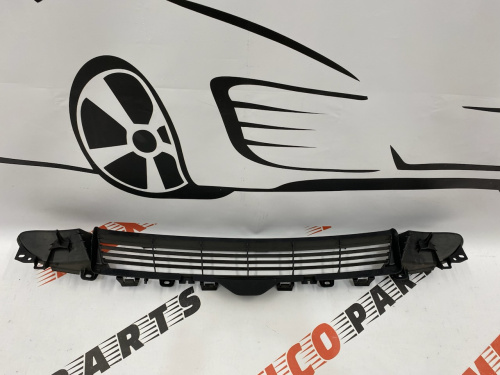 Решітка переднього бампера Tesla Model 3 2017-2023 (1085927-00-C), аналог