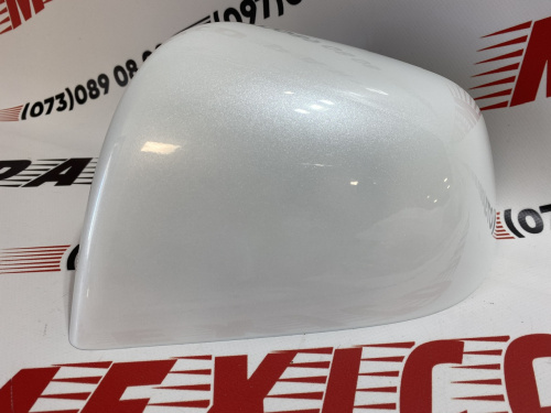 Накладка дзеркала ліва біла Tesla Model Y 2020-2024 (149559300a), аналог