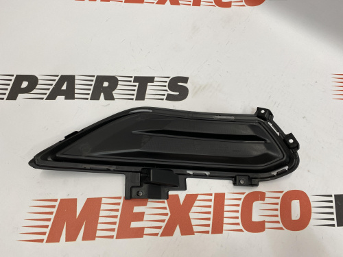 Заглушка противотуманной фары левая Ford Fusion 2013-2016 (DS7Z-17B814-AB), аналог