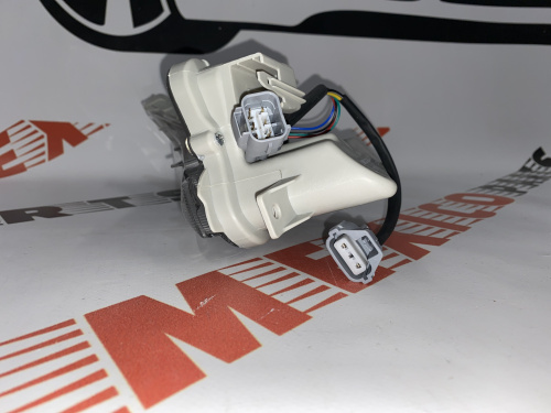 Денний ходовий вогонь з поворотником правий  LED USA Toyota Camry 2015-2017 (81430-06030), аналог