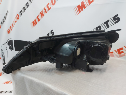 Фара права Toyota RAV4 2013-2015 (81110-0R042), аналог