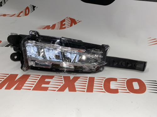 Протитуманна фара права LED  Lexus NX 2014-2017 (81220-78020), аналог