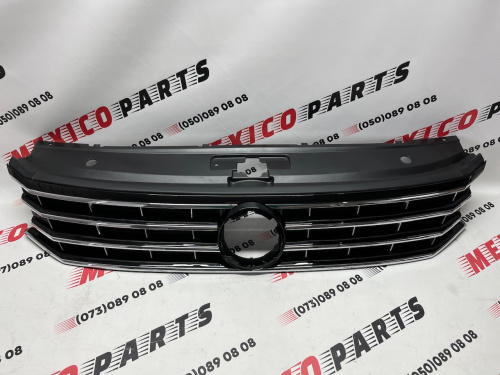 Решітка радіатора чорна Volkswagen Passat B8 2016-2018 , аналог