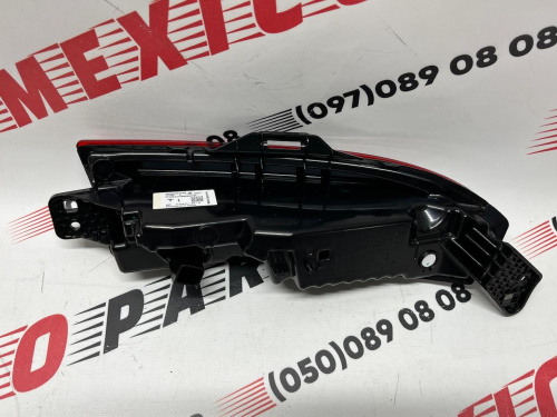 Ліхтар заднього бампера лівий нижній Tesla Model 3 2024-(1712513-00-D), аналог
