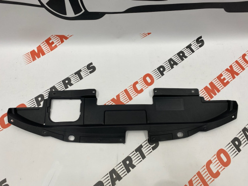Накладка на панель радиатора (замка капота) Nissan Murano 2015-2018 (620785AA0A), аналог