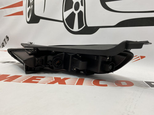 Дневной ходовой огонь правый Hyundai SantaFe 2019-2020 EU (92208-S2000), аналог