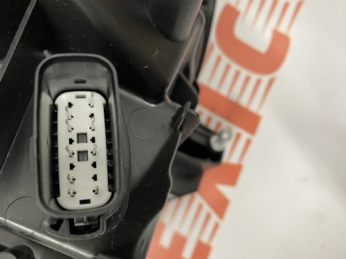 Фара правая Ford Fusion 2013-2016 (DS7Z-13008-A), аналог