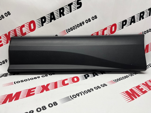 Накладка на двері задня ліва Chevrolet Equinox 2017-2021 (84853273), аналог