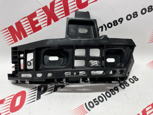 Крепление заднего фонаря правое Passat B9 2019-(561 807 484), аналог