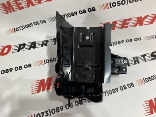 Кріплення переднього лонжерону ліве Toyota Camry 2018-2023 (5701406020), аналог