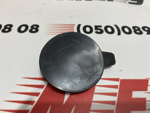 Заглушка буксирувального гака переднього бампера Tesla Model Y 2020-2024 (1493746-00-A)
