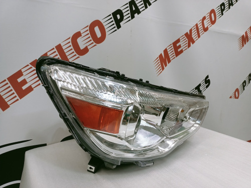 Фара права галоген Mitsubishi  ASX 2016-2019 (8301B592), аналог