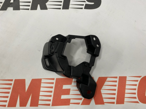 Кріплення протитуманної фари праве Mazda CX-5 2011-2016 (KD5351684A), аналог