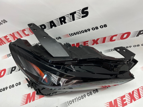 Фара права з ДХО Mazda CX 30 2019+, аналог