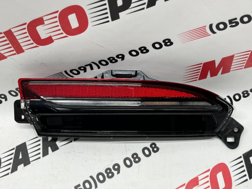 Ліхтар заднього бампера правий нижній Tesla Model 3 2024-(1712514-00-D), аналог