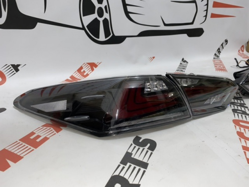 Комплект задніх ліхтарів тюнинг Toyota Camry 2018-2021 (81550-06730T), аналог