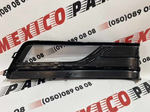 Рамка противотуманной фары с хромом левая USA Volkswagen Passat B8 2016-2018 (561854661MRYP), аналог