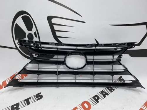 Решітка радіатора  Lexus NX 2015-2017 (53111-78010), аналог