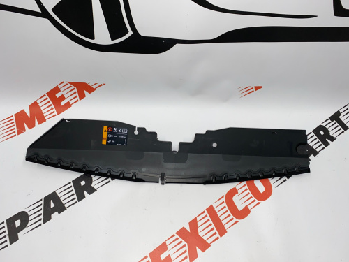 Накладка на панель радіатора  (замка капота)  Chevrolet Cruze 2016-2019 (39026959), аналог