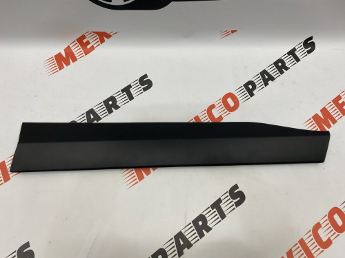 Накладка на двері передня права Toyota RAV-4 2019-2021 (7507342040), аналог