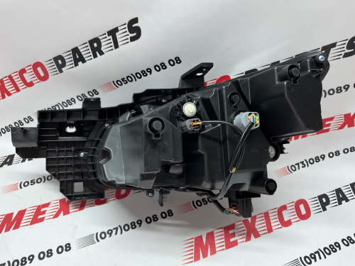 Фара права LED  Mazda CX 9 2016-2023 , аналог