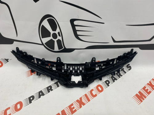 Решётка радиатора LE/XLE USA Toyota Camry 2021- (5311106b60), аналог