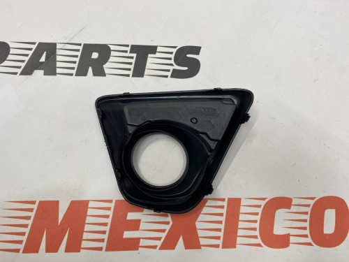Рамка протитуманної фари права Mazda CX-5 2011-2016 (KD5350C11), аналог