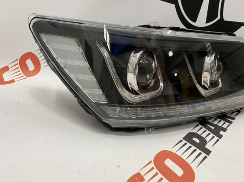 Фары ксенон комплект Dodge Journey 2011-,(68200085ABT) аналог