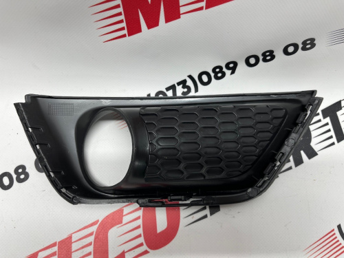 Рамка протитуманної фари ліва Jeep Compass 2017- (5UP97RXFAB), аналог
