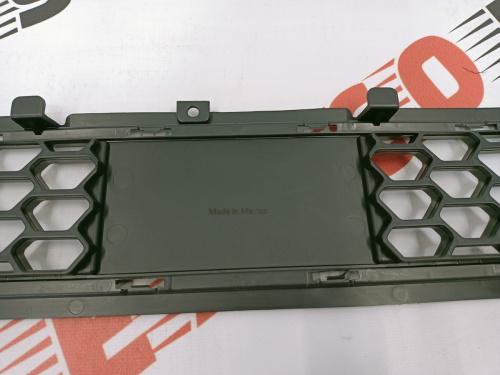 Решетка переднего бампера Hyundai SantaFe 2019-2020 (86531-S2010), аналог