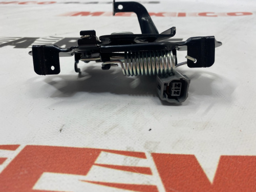 Замок капота Mazda 3 2013-2018 (BHN956620A ), аналог