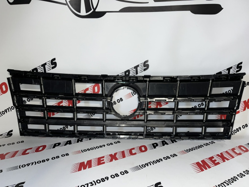 Решетка радиатора R-LINE Volkswagen Touareg 2019 - (760853651J ), аналог