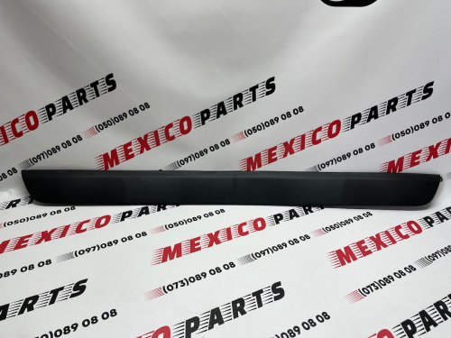 Накладка на крышку багажника нижняя Toyota RAV4 2019-2021 (768020R030), аналог