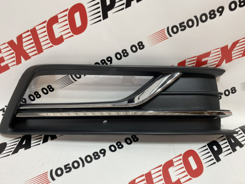 Рамка противотуманной фары с хромом правая USA  Volkswagen Passat B8 2016-2018 (561854662HRYP), аналог