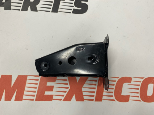 Кронштейн передньої балки лівий  Mazda 3 2013-2018 (KDY03488Y), аналог