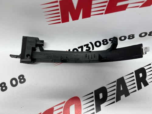 Указатель поворота зеркала правый Volkswagen Touareg 2011-2014 (7P6949102), аналог