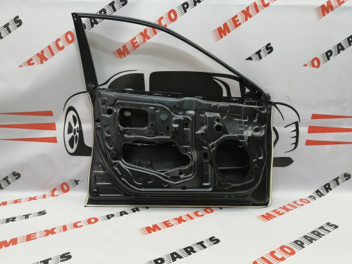 Двері передні ліві Toyota Camry 2015-2017 (67002-06221), аналог